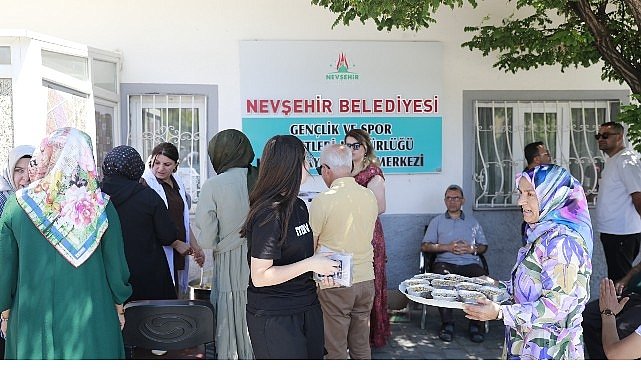 Bolluk ve Bereketin Sembolü Aşure İkram Edildi