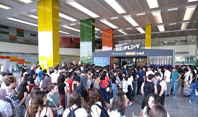 RE:PLAY Ankara’da Excalibur G870 ile Oyun Keyfi