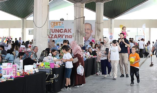 Genç KOMEK İkinci El Oyuncak Pazarı’nda Çocuklar Sosyal Becerilerini Geliştirdi