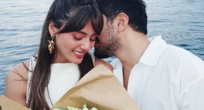 Sıla Türkoğlu ile Ata Ayyıldız Nişanlandı!