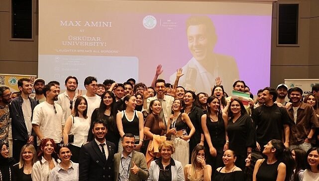 Max Amini Ebru Sanatıyla Terapi Gibi Bir Deneyim Yaşadı