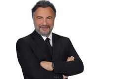 Oktay Kaynarca Sinpaş YTS ile Hayalleri Gerçeğe Dönüştürüyor