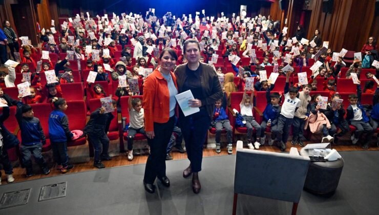 Hikâyelerin izinde bir buluşma:  Burcu Ural Kopan,  Bursa’da çocuklarla bir araya geldi!