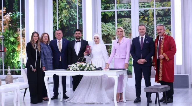 ESRA EROL’DA GENÇ ÇİFTE MUTLU YUVA: MİDYAT BELEDİYE BAŞKANI’NDAN CUMHURBAŞKANI ERDOĞAN’A TEŞEKKÜR